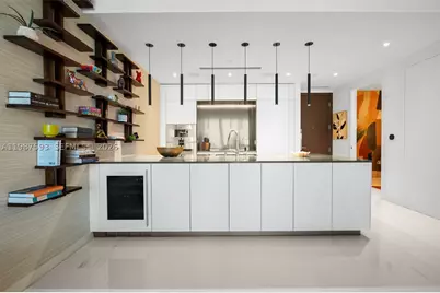 300 Biscayne Blvd #2106, Miami, FL 33131 - Photo 5