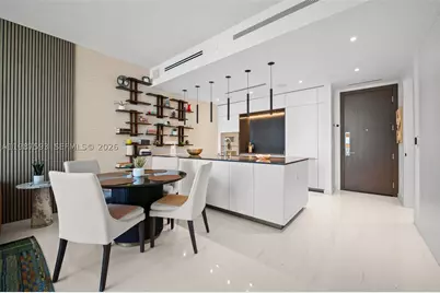 300 Biscayne Blvd #2106, Miami, FL 33131 - Photo 9