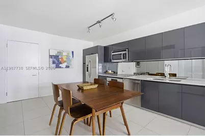 31 SE 6th #2504, Miami, FL 33131 - Photo 11