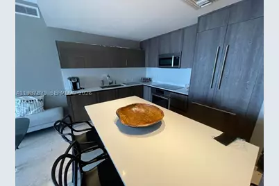 88 SW 7th #3609, Miami, FL 33130 - Photo 5