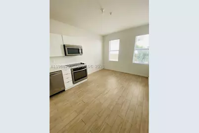 1611 Meridian #305, Miami Beach, FL 33139 - Photo 5