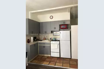 3710 Collins #N-310, Miami Beach, FL 33140 - Photo 3