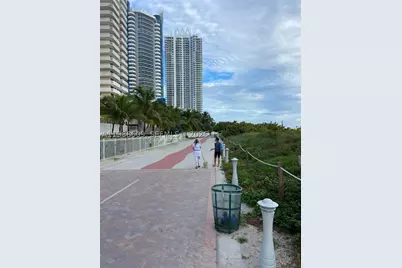 6039 Collins #1710, Miami Beach, FL 33140 - Photo 19