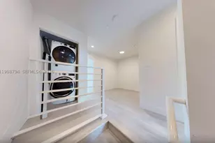 2505 NE 193rd, Miami, FL 33180 - Photo 11