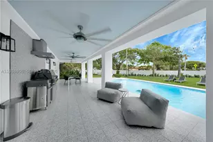 10705 SW 128th, Miami, FL 33176 - Photo 27