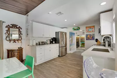 212 SW 1st, Hallandale Beach, FL 33009 - Photo 9