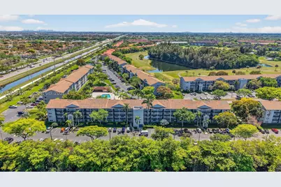12500 SW 5th #109M, Pembroke Pines, FL 33027 - Photo 29