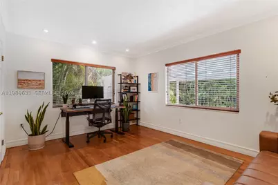 426 Hardee, Coral Gables, FL 33146 - Photo 11