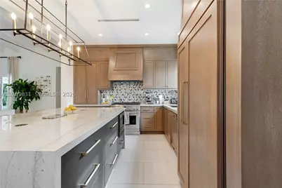 426 Hardee, Coral Gables, FL 33146 - Photo 5