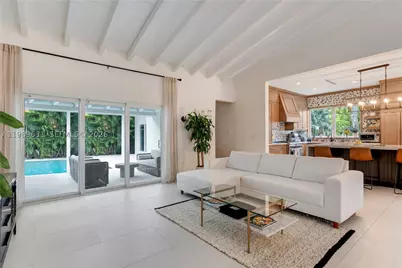 426 Hardee, Coral Gables, FL 33146 - Photo 3
