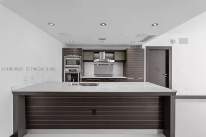 200 Biscayne Boulevard #3707, Miami, FL 33131 - Photo 13