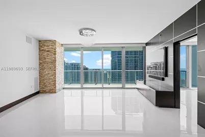 200 Biscayne Boulevard #3707, Miami, FL 33131 - Photo 7