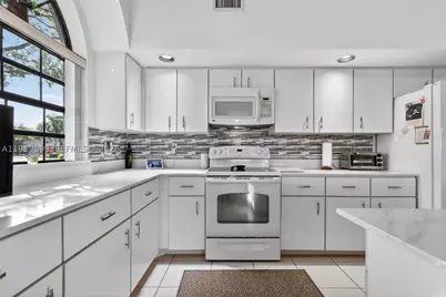 8033 Aberdeen #102, Boynton Beach, FL 33472 - Photo 11