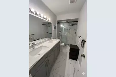 3931 SW 84th, Davie, FL 33328 - Photo 9