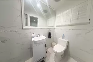 136 SE 2nd, Dania Beach, FL 33004 - Photo 15