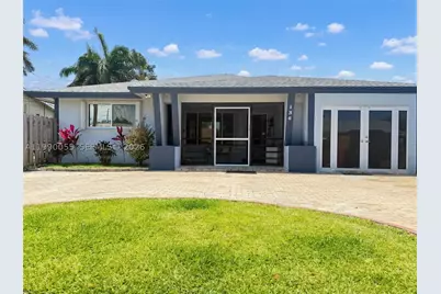 136 SE 2nd, Dania Beach, FL 33004 - Photo 1