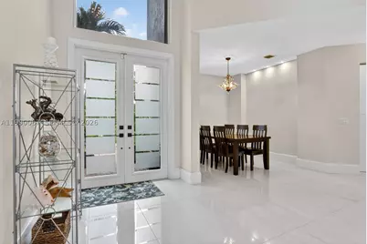 4953 Kensington, Coral Springs, FL 33076 - Photo 7