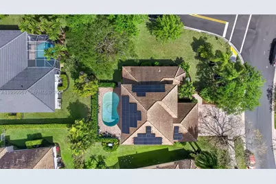 4953 Kensington, Coral Springs, FL 33076 - Photo 3