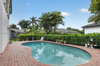 4953 Kensington, Coral Springs, FL 33076 - Photo 39