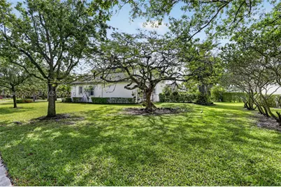 4953 Kensington, Coral Springs, FL 33076 - Photo 5