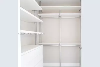 200 Biscayne Blvd #4512, Miami, FL 33131 - Photo 11