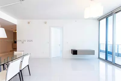 200 Biscayne Blvd #4512, Miami, FL 33131 - Photo 7