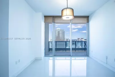 200 Biscayne Blvd #4512, Miami, FL 33131 - Photo 9