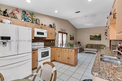 15012 SW 45th, Miami, FL 33185 - Photo 13
