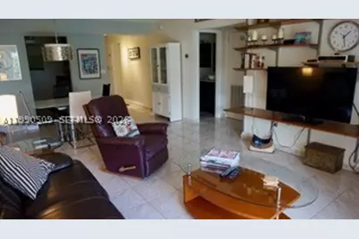201 178th #423, Sunny Isles Beach, FL 33160 - Photo 17