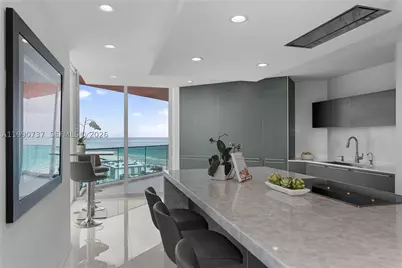 300 S Pointe #3405, Miami Beach, FL 33139 - Photo 5