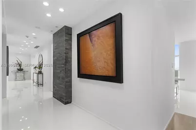 300 S Pointe #3405, Miami Beach, FL 33139 - Photo 13