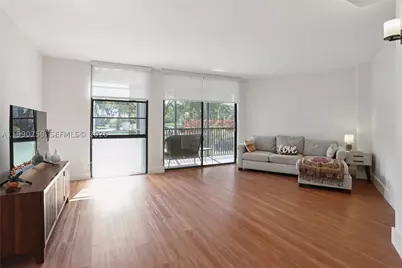 3101 N Country Club #102, Aventura, FL 33180 - Photo 3