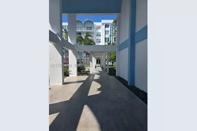 486 NW 165th St #B-405, Miami, FL 33169 - Photo 3