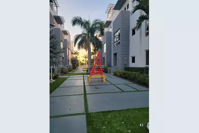 9133 NW 33rd, Doral, FL 33172 - Photo 13
