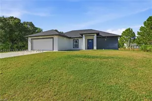 1013 Atherton, Lehigh Acres, FL 33971 - Photo 5