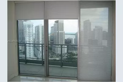 90 SW 3rd #3610, Miami, FL 33130 - Photo 5
