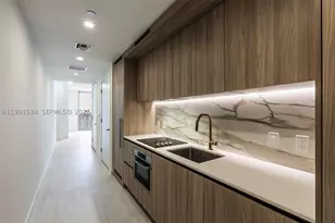77 SE 5th, Miami, FL 33131 - Photo 51