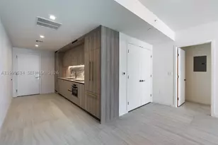 77 SE 5th, Miami, FL 33131 - Photo 43