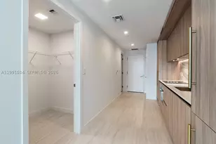 77 SE 5th, Miami, FL 33131 - Photo 55