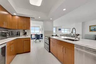 1420 Brickell Bay, Miami, FL 33131 - Photo 21