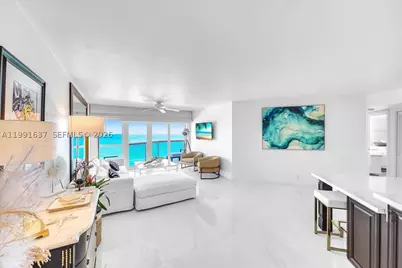 6767 Collins #1110, Miami Beach, FL 33141 - Photo 5