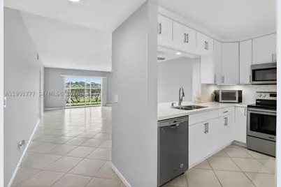901 SW 128th #102A, Pembroke Pines, FL 33027 - Photo 5