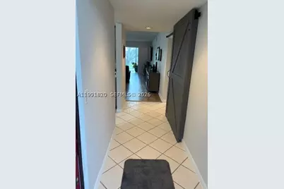 1001 SW 128th #307B, Pembroke Pines, FL 33027 - Photo 3