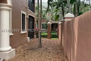 2800 Kinsington, Weston, FL 33332 - Photo 5