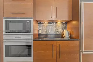 475 Brickell, Miami, FL 33131 - Photo 3