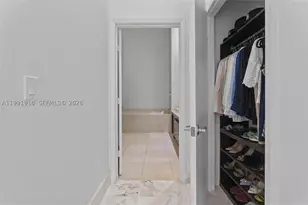 475 Brickell, Miami, FL 33131 - Photo 17