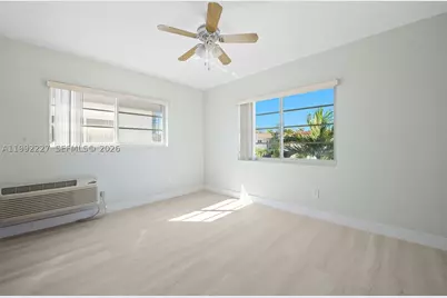 7315 Byron #10, Miami Beach, FL 33141 - Photo 13