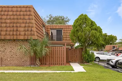 1170 SW 118th, Davie, FL 33325 - Photo 5