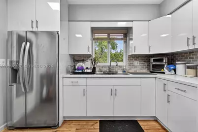 412 S Luna #11, Hollywood, FL 33021 - Photo 13