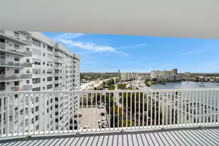 137 Golden Isles, Hallandale Beach, FL 33009 - Photo 21